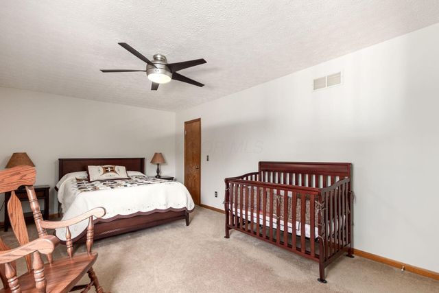 2161 Ransom Oaks Drive, Columbus, OH 43228