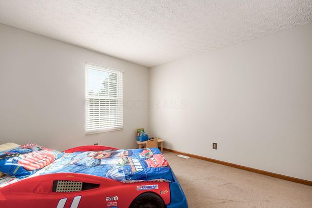 2161 Ransom Oaks Drive, Columbus, OH 43228