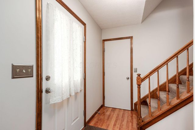 2161 Ransom Oaks Drive, Columbus, OH 43228