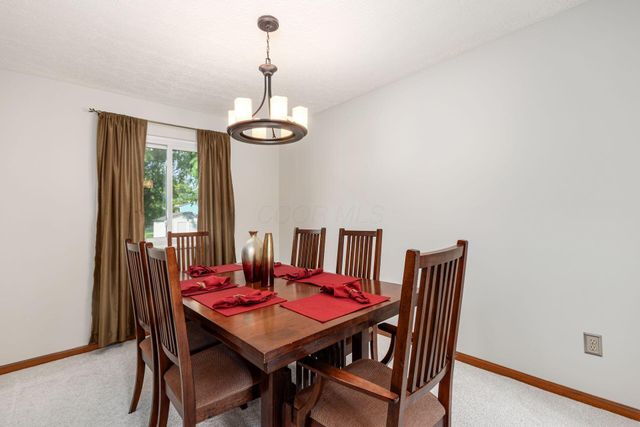 2161 Ransom Oaks Drive, Columbus, OH 43228
