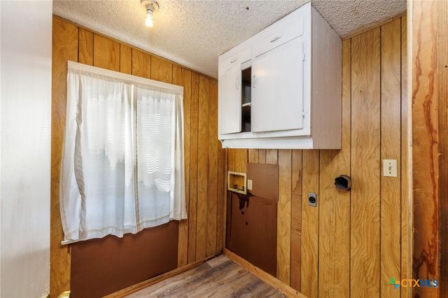 921 Robertson Street, Gonzales, TX 78629