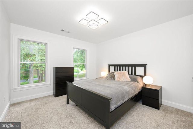 8225 HAWKINS CREAMERY RD, Gaithersburg, MD 20882