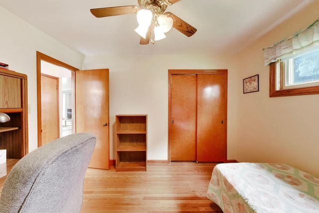 336 W Fremont Avenue, Elmhurst, IL 60126