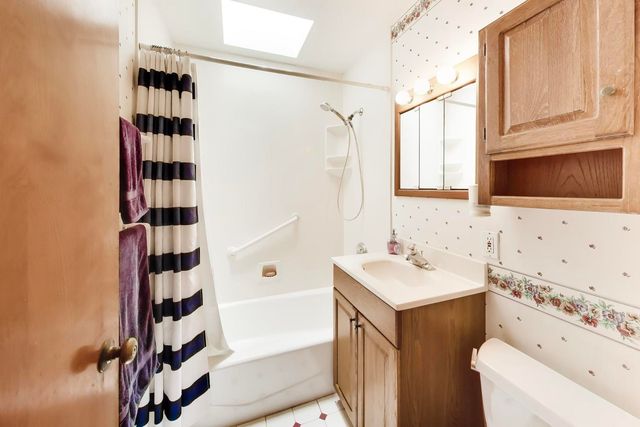 336 W Fremont Avenue, Elmhurst, IL 60126