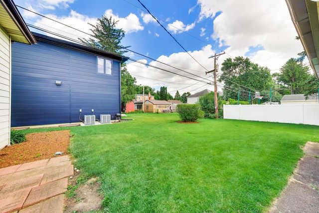 336 W Fremont Avenue, Elmhurst, IL 60126