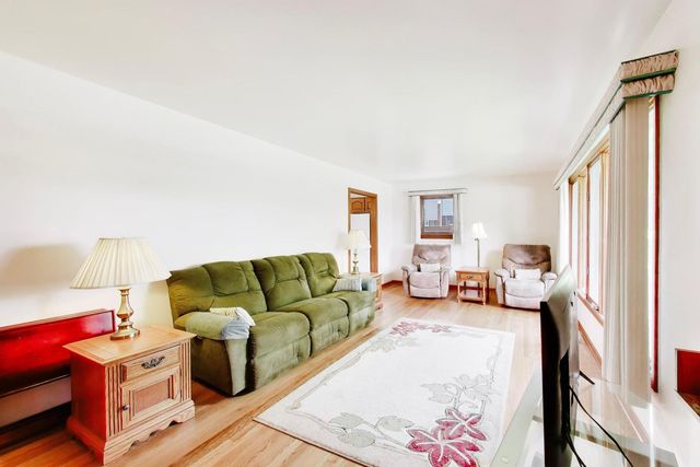 336 W Fremont Avenue, Elmhurst, IL 60126