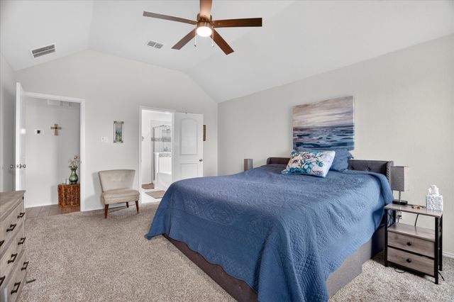 7729 Gatevine Avenue, Joshua, TX 76058