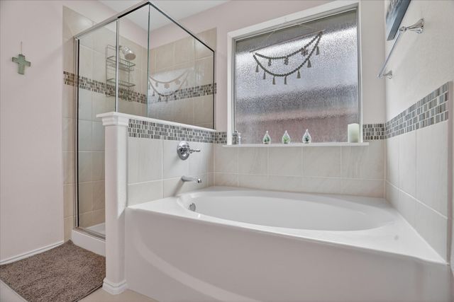 7729 Gatevine Avenue, Joshua, TX 76058