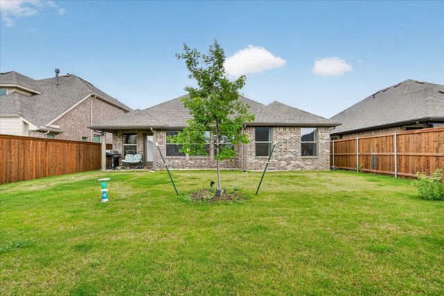 7729 Gatevine Avenue, Joshua, TX 76058