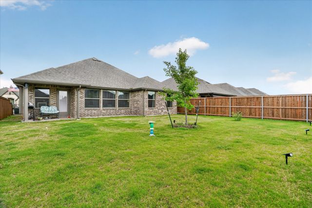 7729 Gatevine Avenue, Joshua, TX 76058