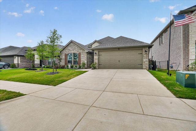 7729 Gatevine Avenue, Joshua, TX 76058