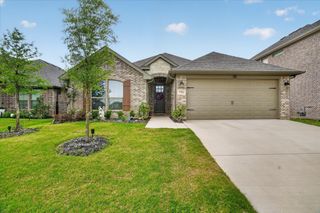 7729 Gatevine Avenue, Joshua, TX 76058