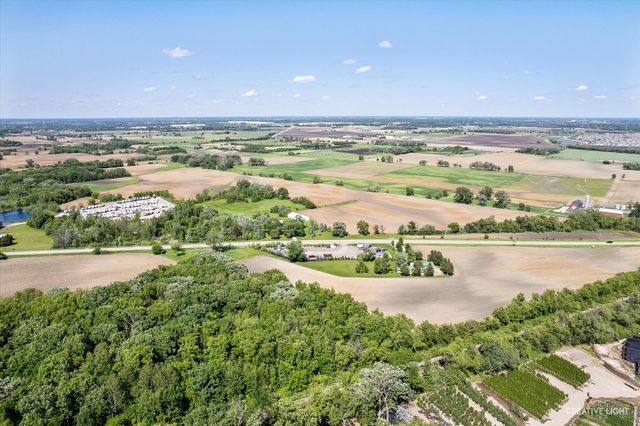 43w916 US Highway 20, Hampshire, IL 60140