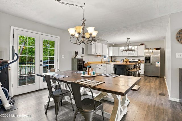 1425 Dawkins Rd, La Grange, KY 40031