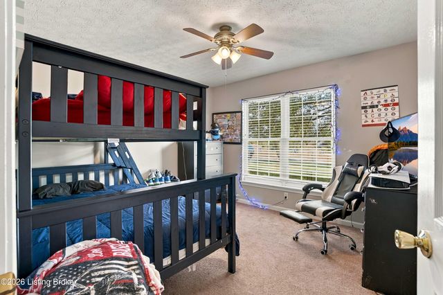 1425 Dawkins Rd, La Grange, KY 40031