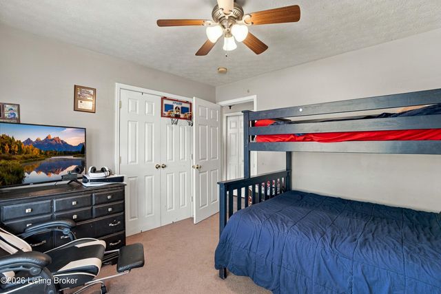 1425 Dawkins Rd, La Grange, KY 40031