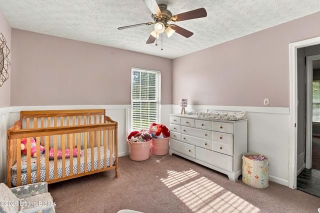 1425 Dawkins Rd, La Grange, KY 40031