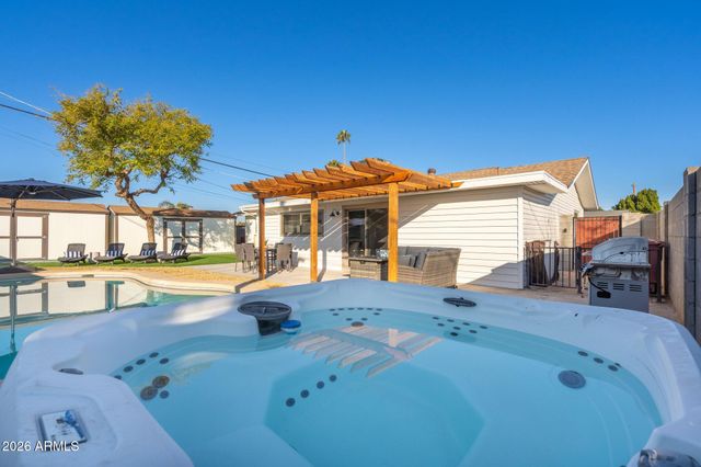 8401 E VIRGINIA Avenue, Scottsdale, AZ 85257