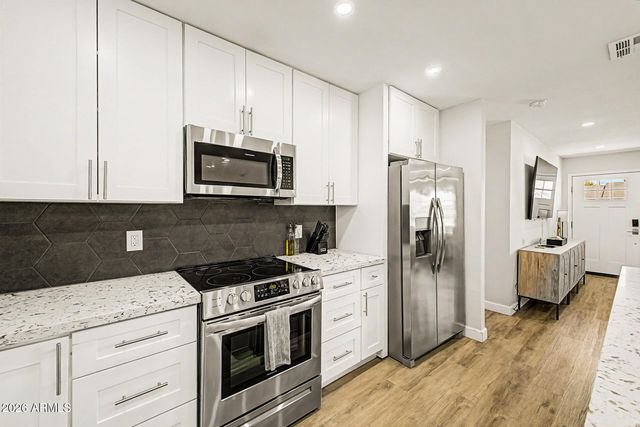 8401 E VIRGINIA Avenue, Scottsdale, AZ 85257