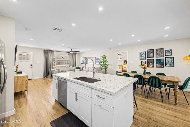 8401 E VIRGINIA Avenue, Scottsdale, AZ 85257