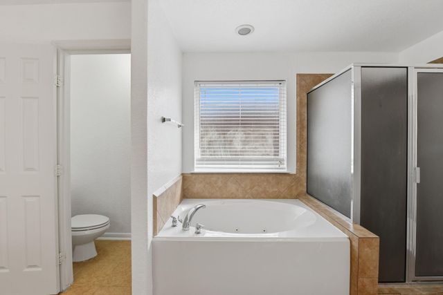 2008 Sandy Bank Lane, Pearland, TX 77581