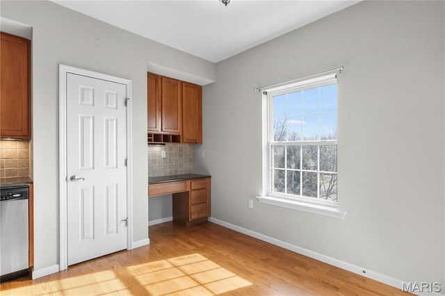 1 Monarch Trace Court 301, Chesterfield, MO 63017