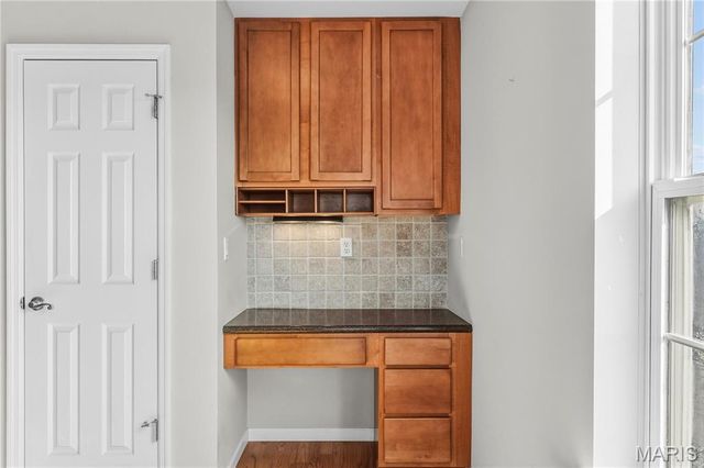 1 Monarch Trace Court 301, Chesterfield, MO 63017