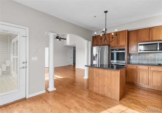 1 Monarch Trace Court 301, Chesterfield, MO 63017