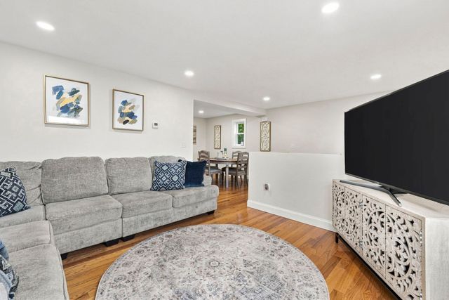 13 Glen Terrace 13, Lynn, MA 01905