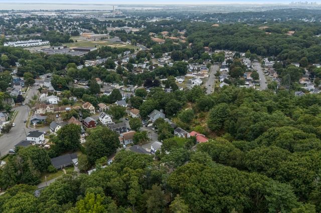 13 Glen Terrace 13, Lynn, MA 01905