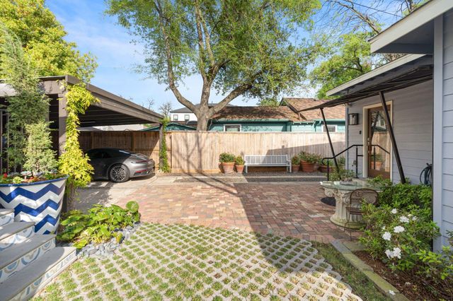 1116 Nadine Street, Houston, TX 77009