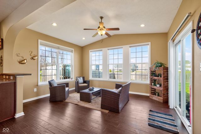 6928 W Winding, Mccordsville, IN 46055