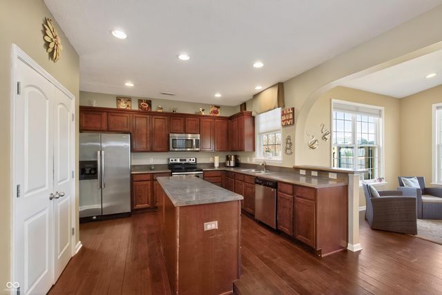 6928 W Winding, Mccordsville, IN 46055