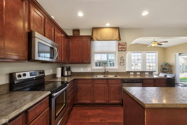 6928 W Winding, Mccordsville, IN 46055