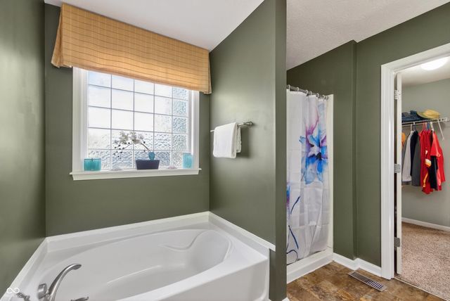 6928 W Winding, Mccordsville, IN 46055