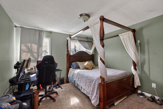 6928 W Winding, Mccordsville, IN 46055