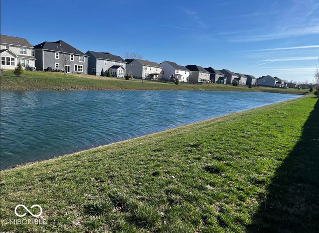 6928 W Winding, Mccordsville, IN 46055