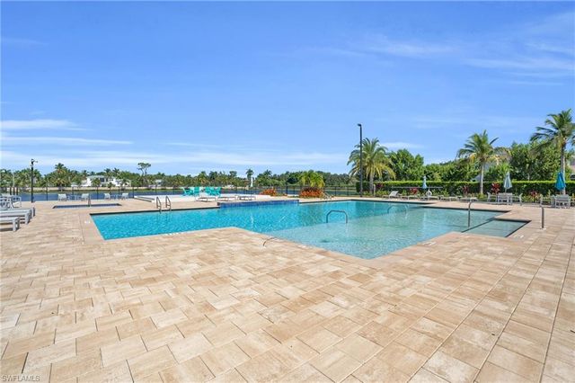 4595 Arboretum CIR # 203, Naples, FL 34112