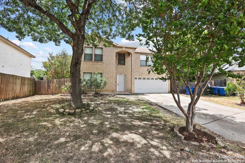 1615 Perryton, San Antonio, TX 78251