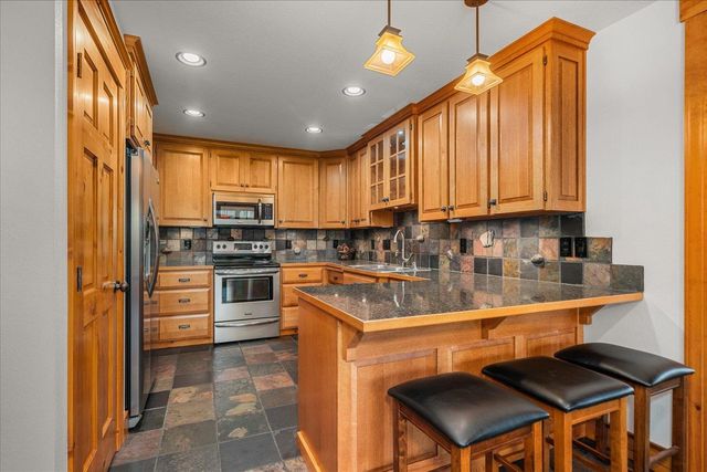 18319 E Riverway Ave, Spokane Valley, WA 99016