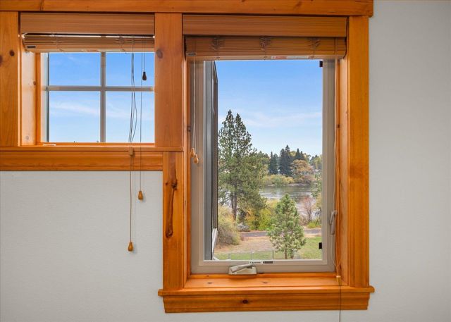 18319 E Riverway Ave, Spokane Valley, WA 99016