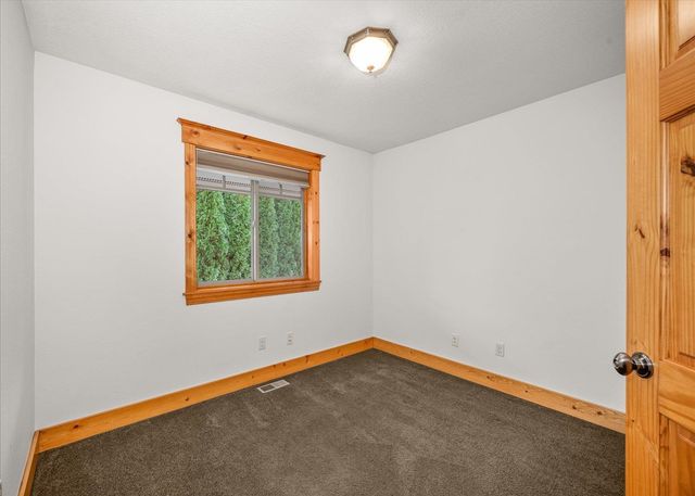 18319 E Riverway Ave, Spokane Valley, WA 99016
