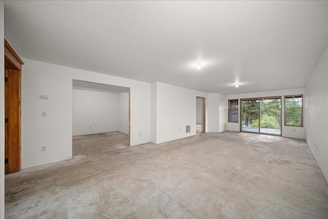 18319 E Riverway Ave, Spokane Valley, WA 99016