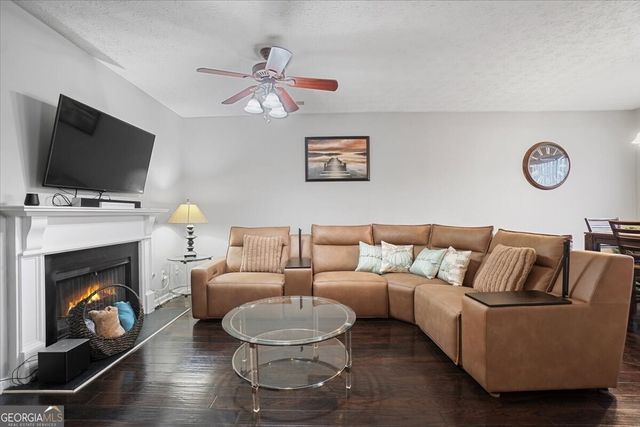 152 Haven Oak Way, Lawrenceville, GA 30044