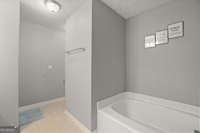 152 Haven Oak Way, Lawrenceville, GA 30044