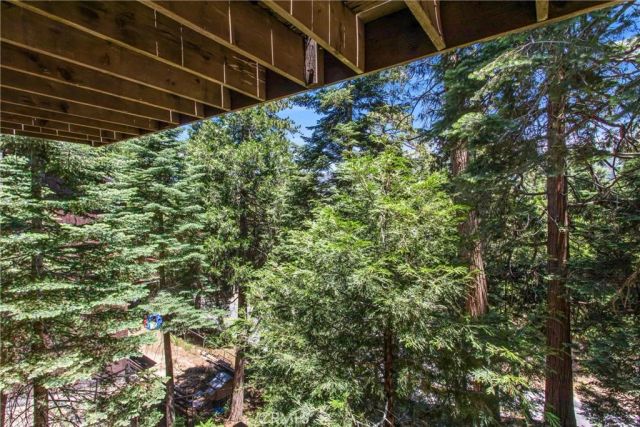 24634 Bernard Drive, Crestline, CA 92325