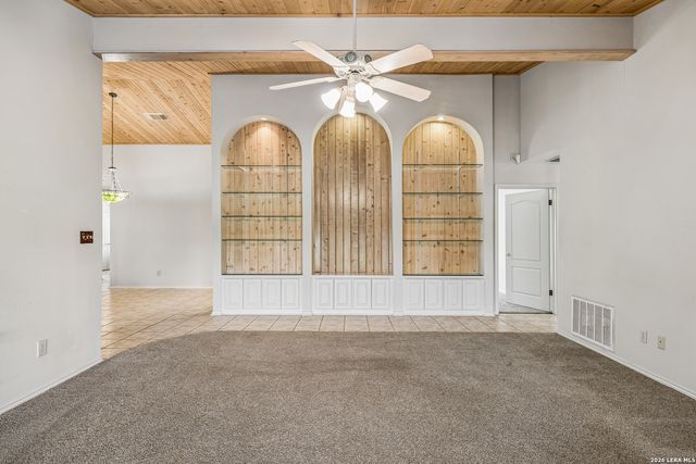 4125 County Road 251, Hondo, TX 78861