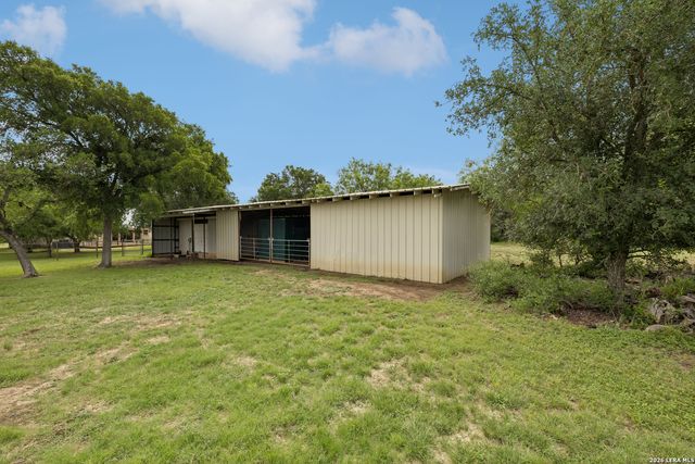 4125 County Road 251, Hondo, TX 78861