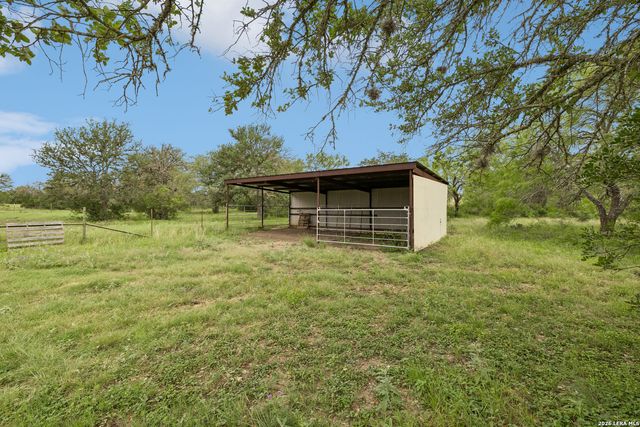 4125 County Road 251, Hondo, TX 78861