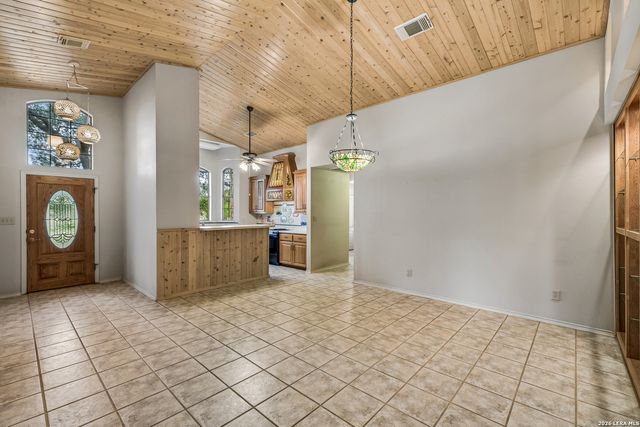 4125 County Road 251, Hondo, TX 78861
